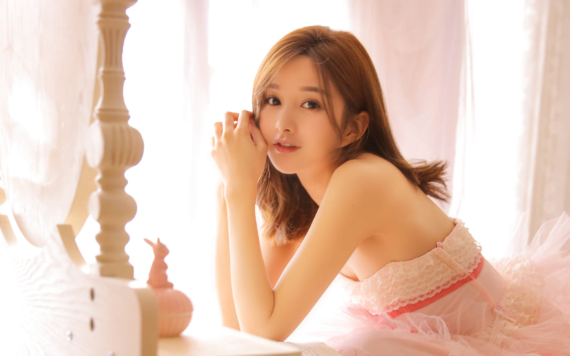 广州伴游招聘-广州酒店纯出女孩招聘5000起[2023直招高薪日结]一起追梦